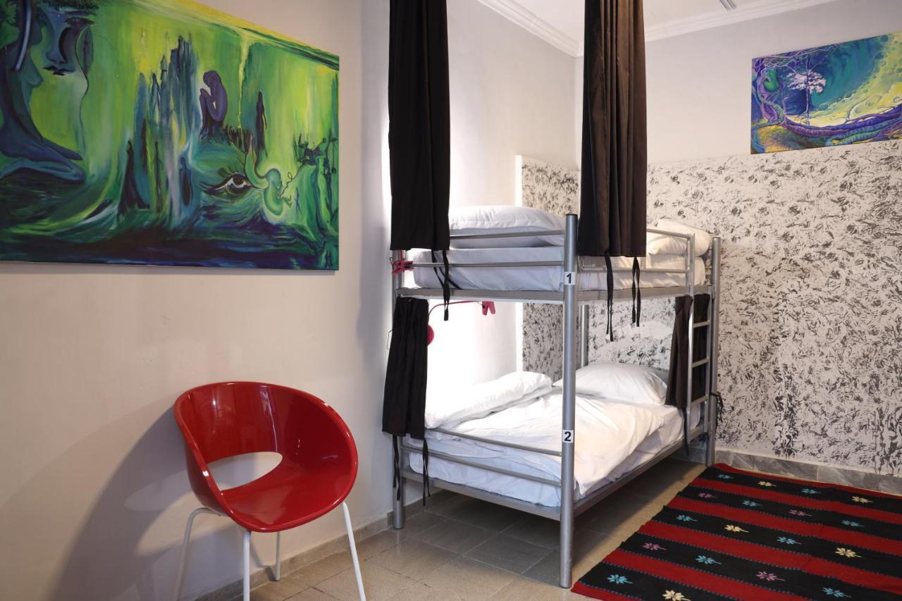 Hoja Hostel Tirana Extérieur photo