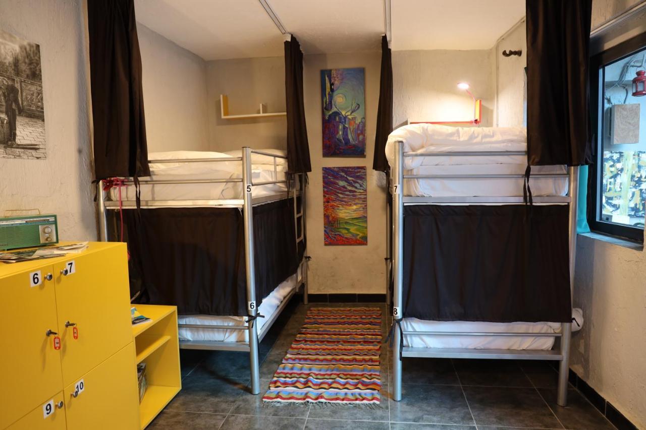 Hoja Hostel Tirana Extérieur photo